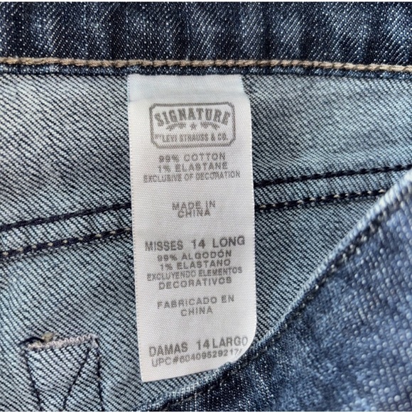 Signature by Levi Strauss & Co. Low Rise Boot Cut Jeans Dark Denim Size 14 Long - Picture 8 of 8